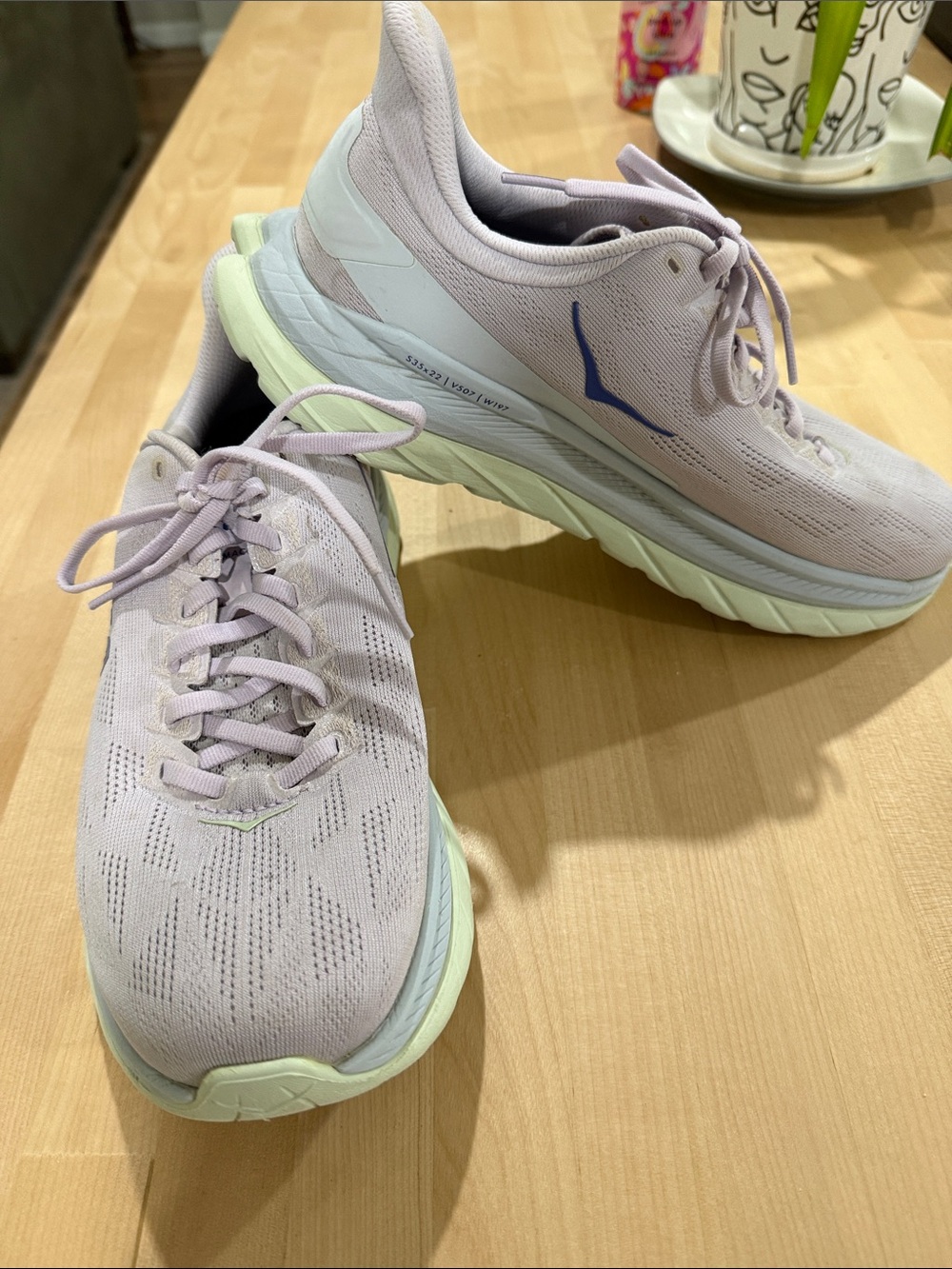 Women's HOLA size 8.5B Lavender Running Shoes - Lightweight Cushioned Support